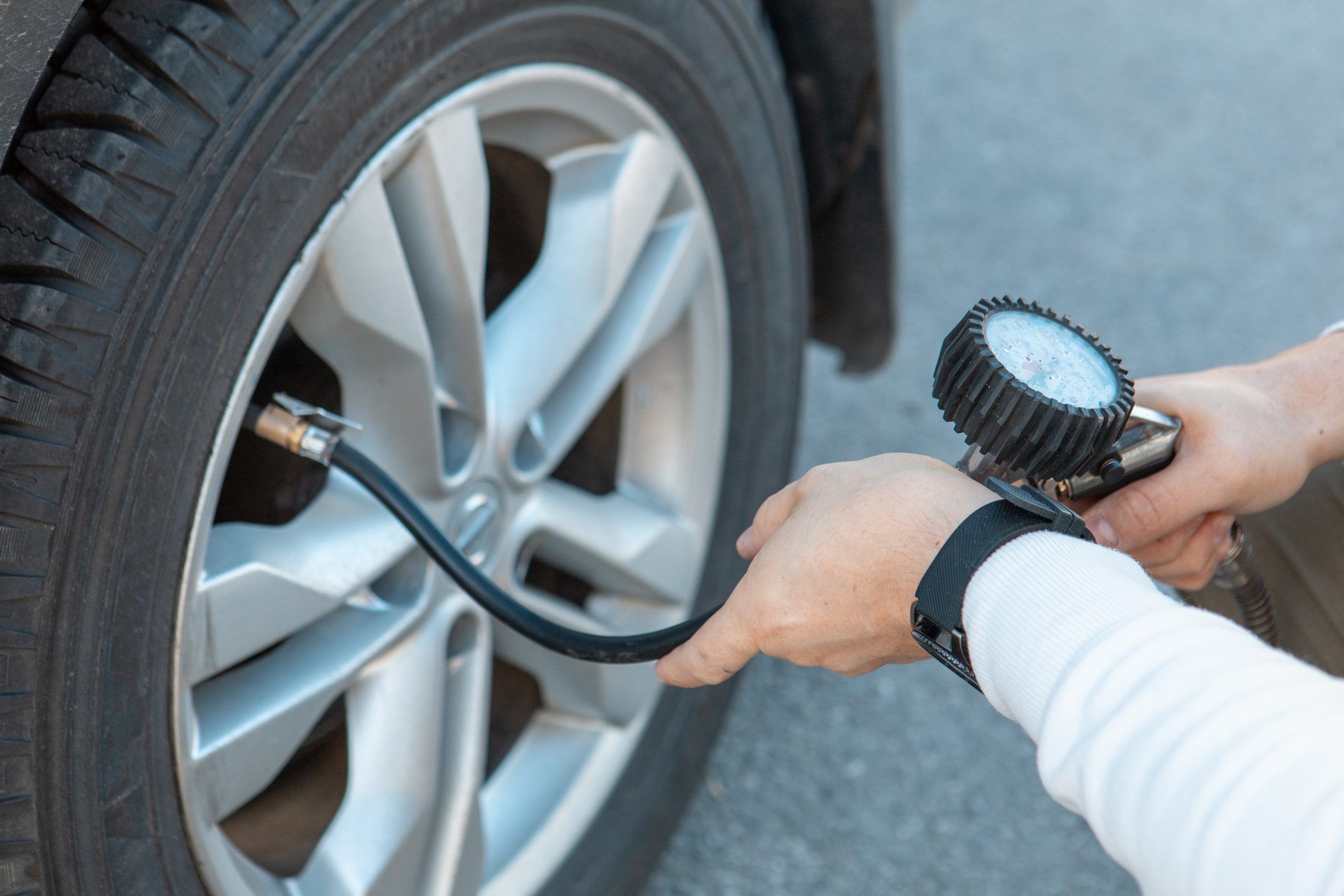 Você sabia que dá pra encher pneus com nitrogênio?