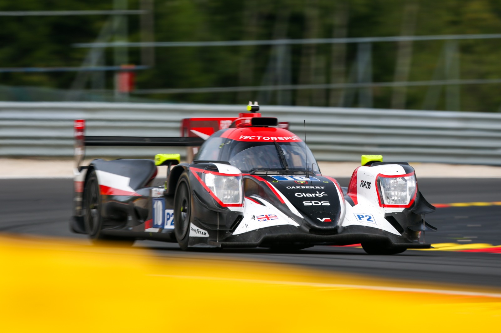 ELMS: irmãos Fittipaldi disputam posição e terminam no top-10